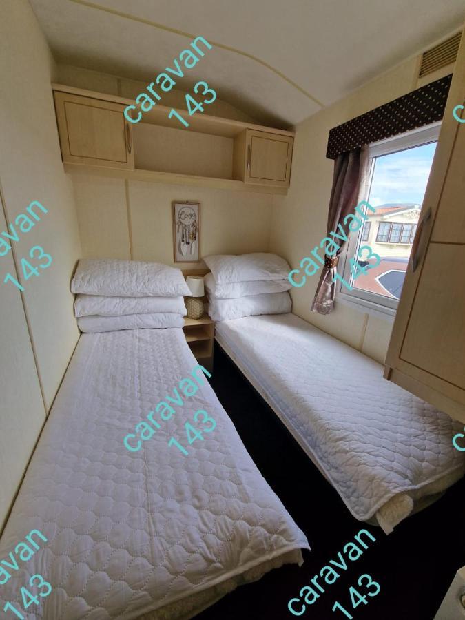 Caravan 143
